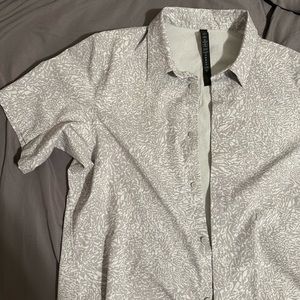 Lululemon Mens Airing Easy Short Sleeve Shirt
